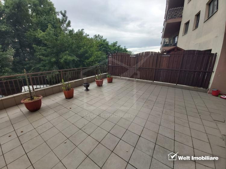Apartament cu 3 camere semidecomandat, mobilat în Zorilor