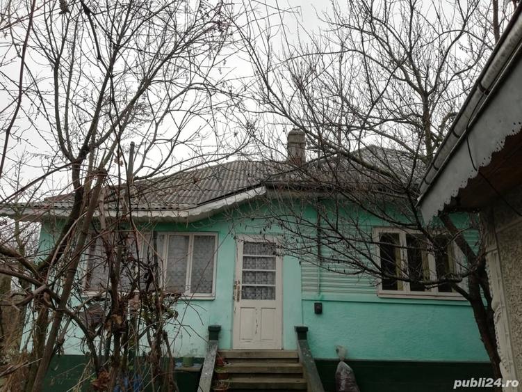 Casă cu 6 camere cu Teren 1848 Mp în Pașcani