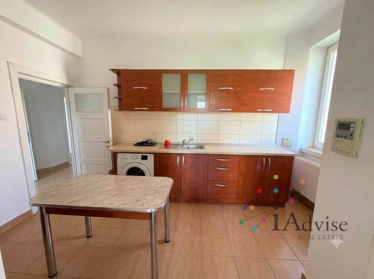 Apartament cu 2 camere decomandat, mobilat în Hărmanului