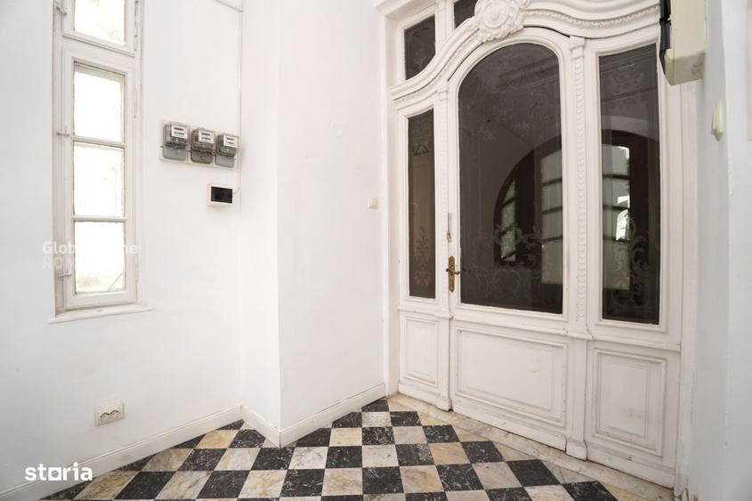 Casă cu 4 camere în Central