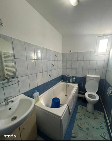 Apartament cu 2 camere decomandat în Nicolina
