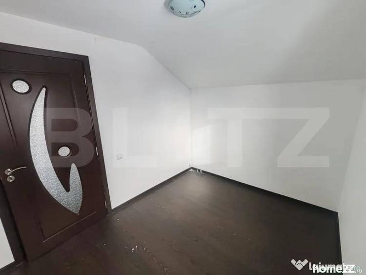 Casă cu 7 camere cu Teren 603 Mp în Central