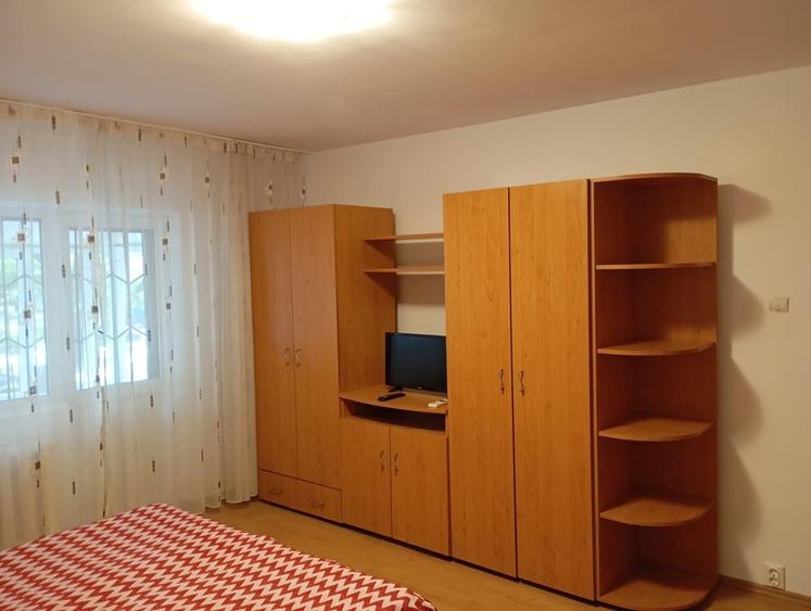 Garsonieră semidecomandată în Brâncoveanu