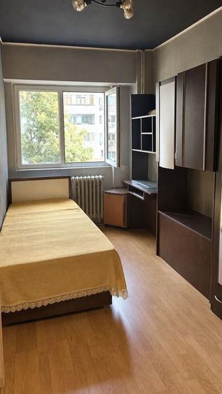 Apartament cu 3 camere decomandat în Mazepa 2