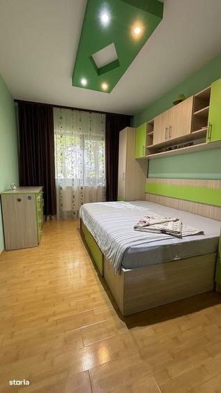 Apartament cu 3 camere decomandat în Banat