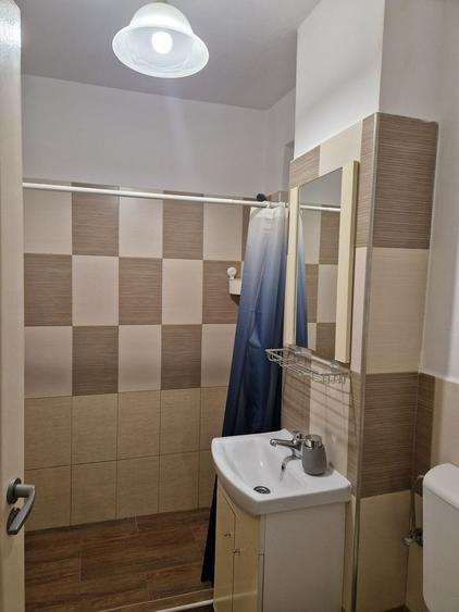 Garsonieră decomandată în Central