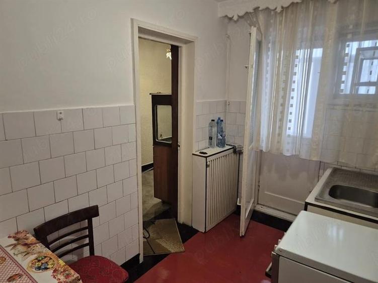 Apartament cu 3 camere decomandat în Ultracentral