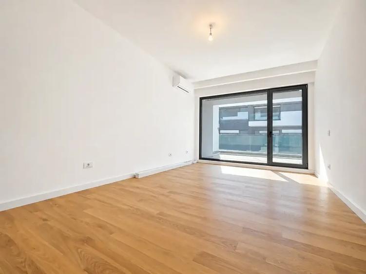Apartament cu 2 camere decomandat în Băneasa — fotografia 3