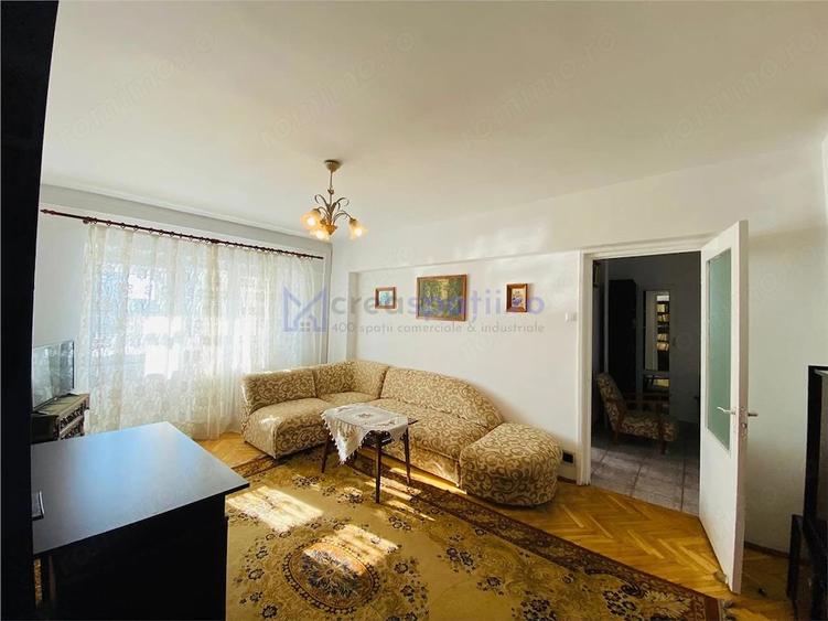 Apartament cu 3 camere în Filiași