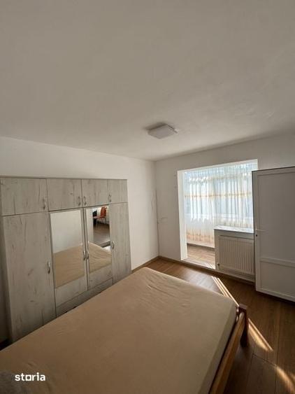 Apartament cu 3 camere semidecomandat în Central