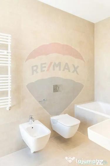 Apartament cu 3 camere decomandat în Națiunile Unite