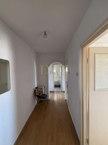 Apartament cu 2 camere decomandat în Grigorescu