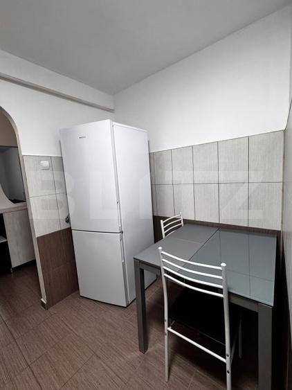 Apartament cu 3 camere decomandat, mobilat în Câmpia Turzii