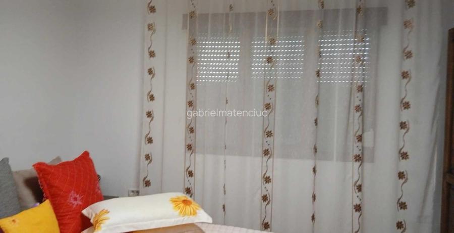 Vand casa in sat linistit,detalii whatsapp 0035796298810