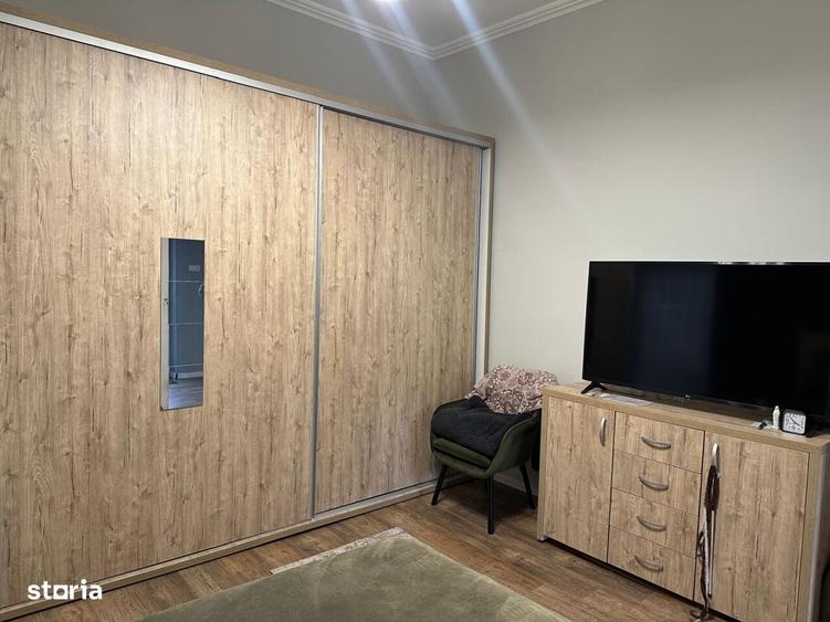 Casă cu 4 camere cu Teren 482 Mp în Central