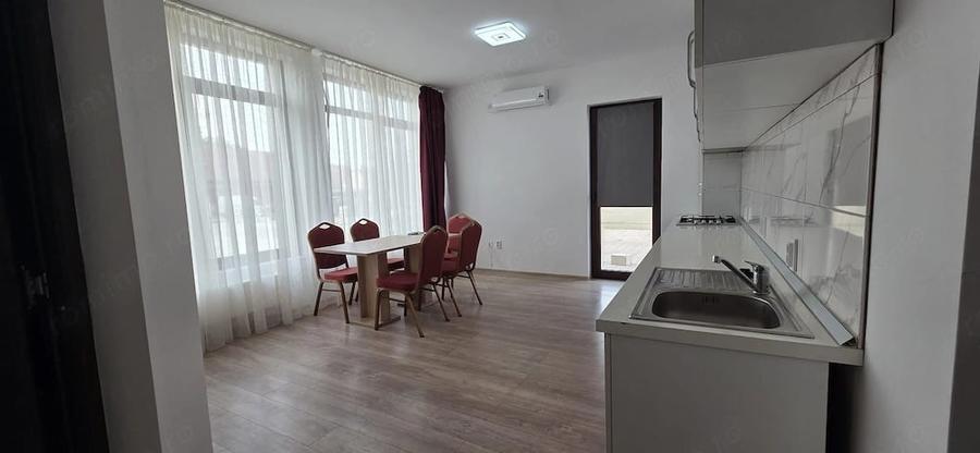 Casă cu Teren 120 Mp în Est
