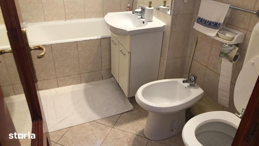 Apartament cu 2 camere decomandat în Mărăței