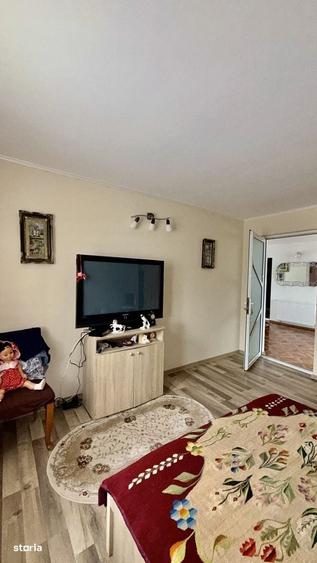 Casă cu 4 camere în Dângești