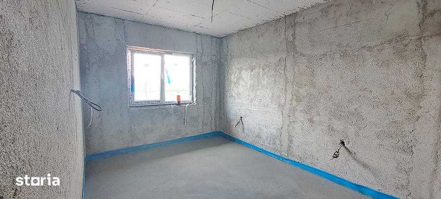 Casă cu 4 camere cu Teren 421 Mp în Dragomirești-Vale