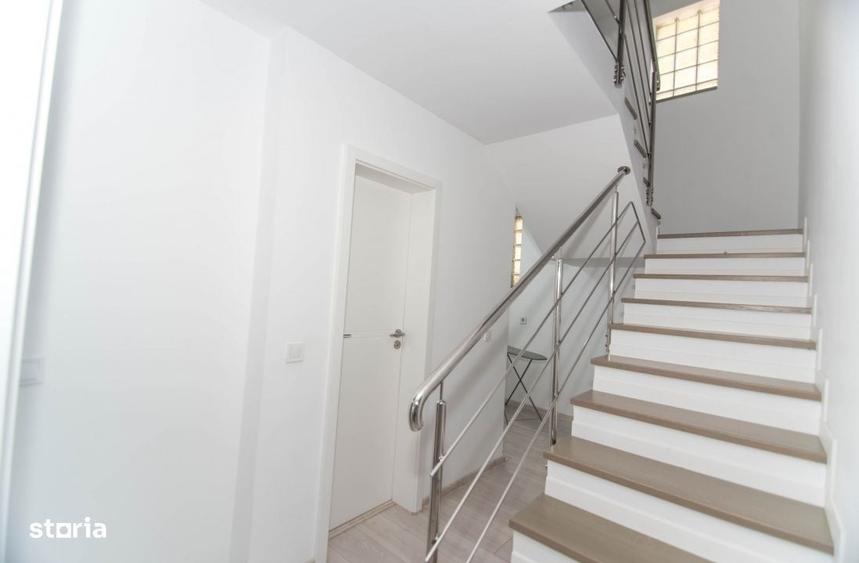 Casă cu 4 camere cu Teren 129 Mp în Câmpului