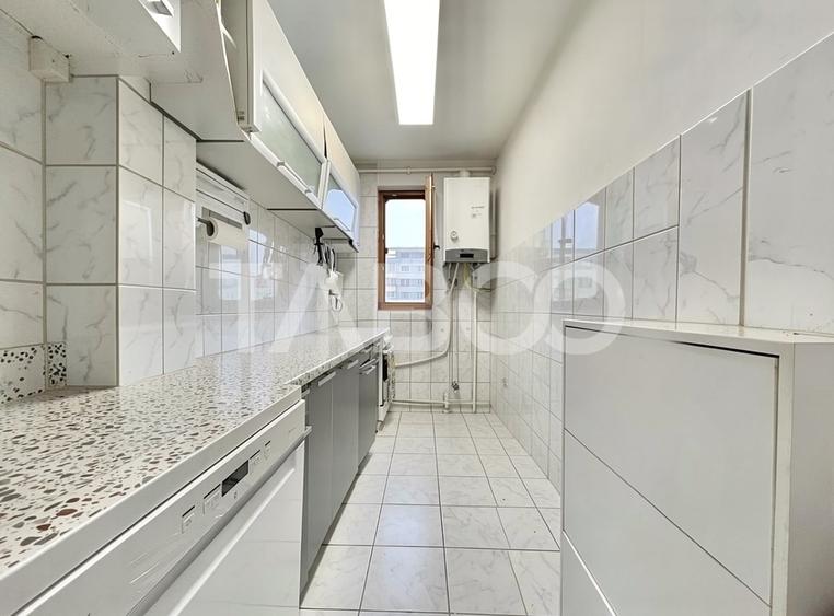 Apartament cu 2 camere semidecomandat, mobilat în Gheorgheni