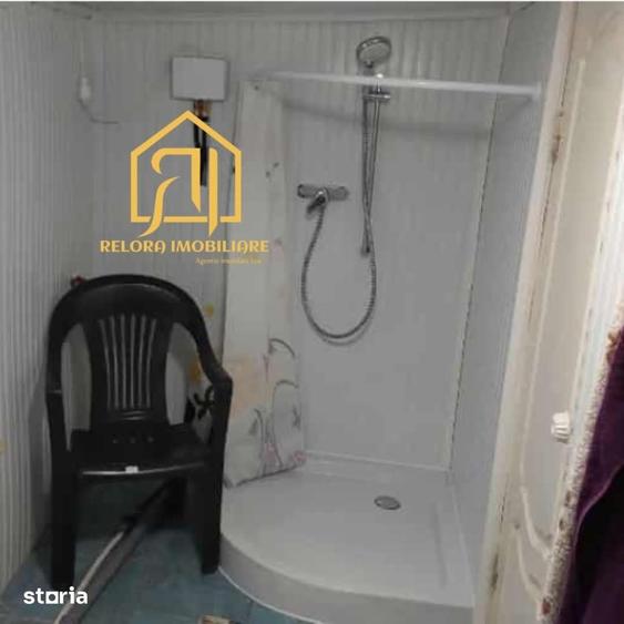 Casă cu 2 camere cu Teren 1100 Mp în Gorban