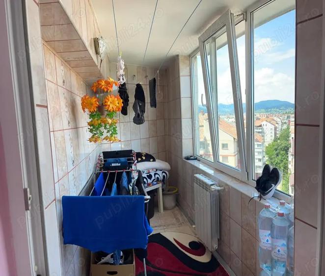 Apartament de vanzare 3 camere Piata Neam? zona 1 mai - 1