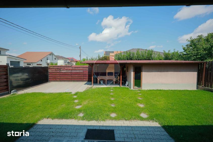 Casă cu 5 camere cu Teren 505 Mp în Central