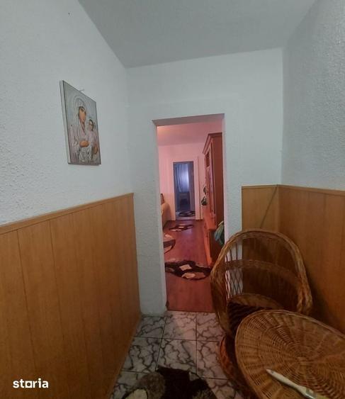 Apartament cu 2 camere semidecomandat în Micro 4