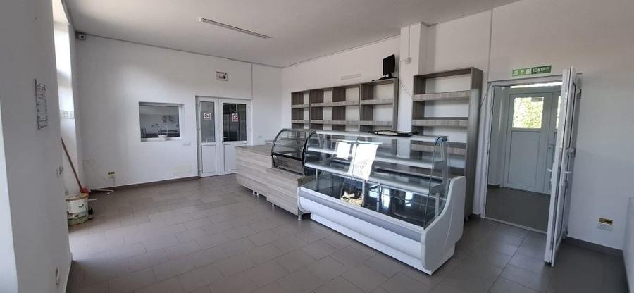 Spațiu comercial, de 150 mp, în Șintereag