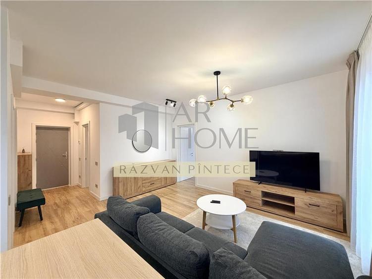 Apartament cu 3 camere decomandat, mobilat în Mărășești