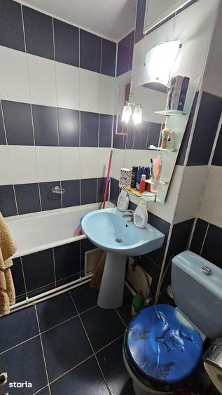 Apartament cu 2 camere decomandat în Micro 13