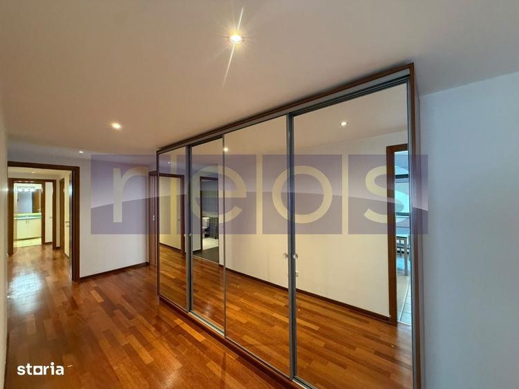 Apartament cu 3 camere în Nordului