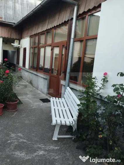 Casă cu 3 camere cu Teren 268 Mp în Central