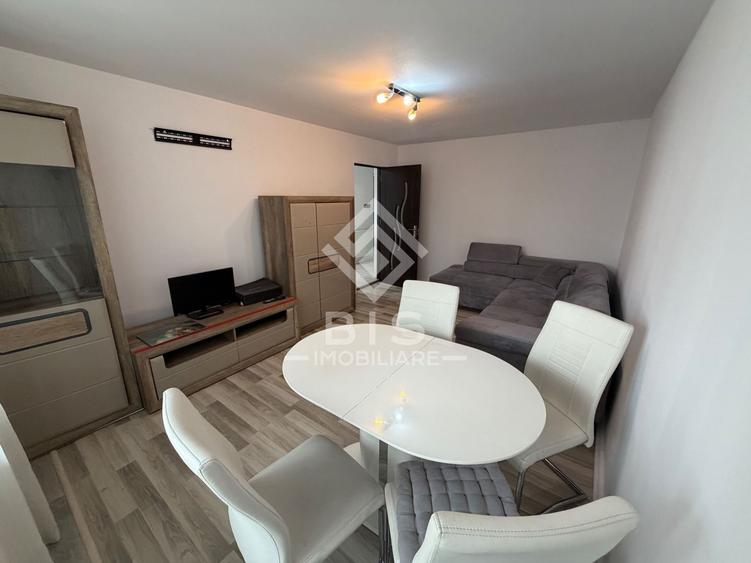 Apartament cu 3 camere decomandat în Independenței