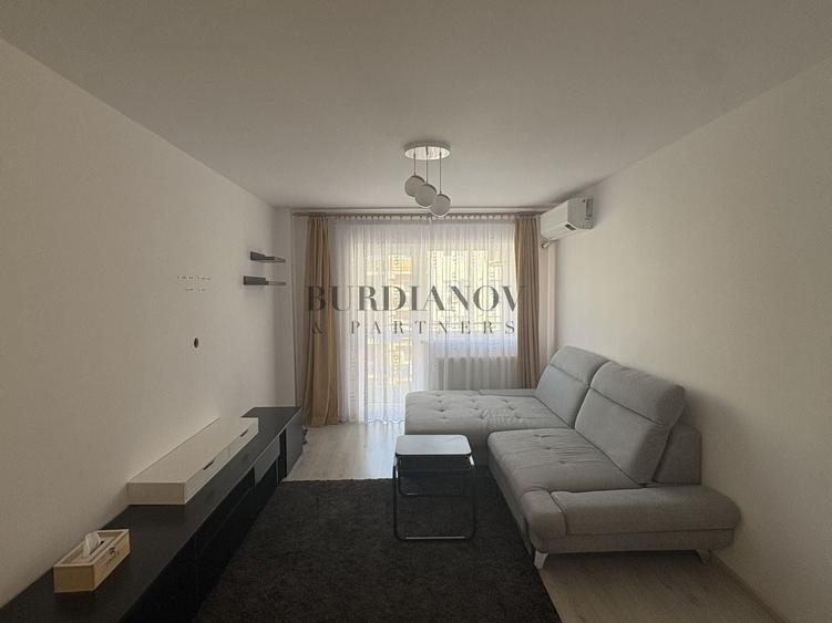 Apartament cu 3 camere în Theodor Pallady