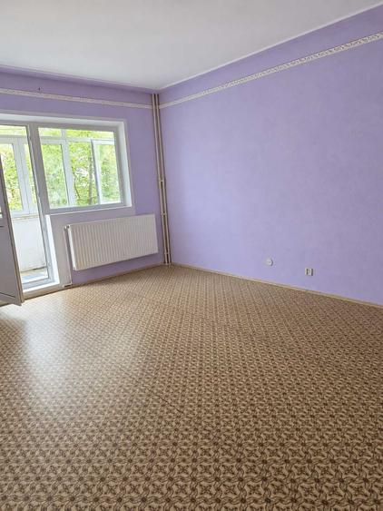 Apartament cu 2 camere decomandat în Exterior Vest