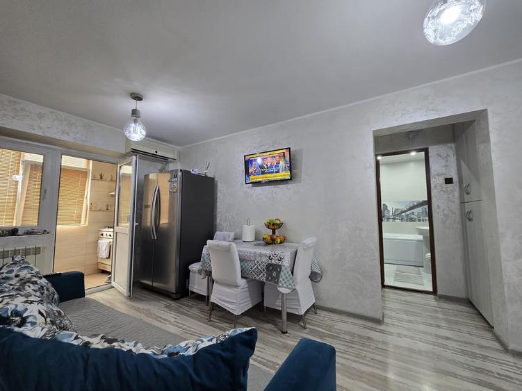 Apartament cu 2 camere decomandat în Obor