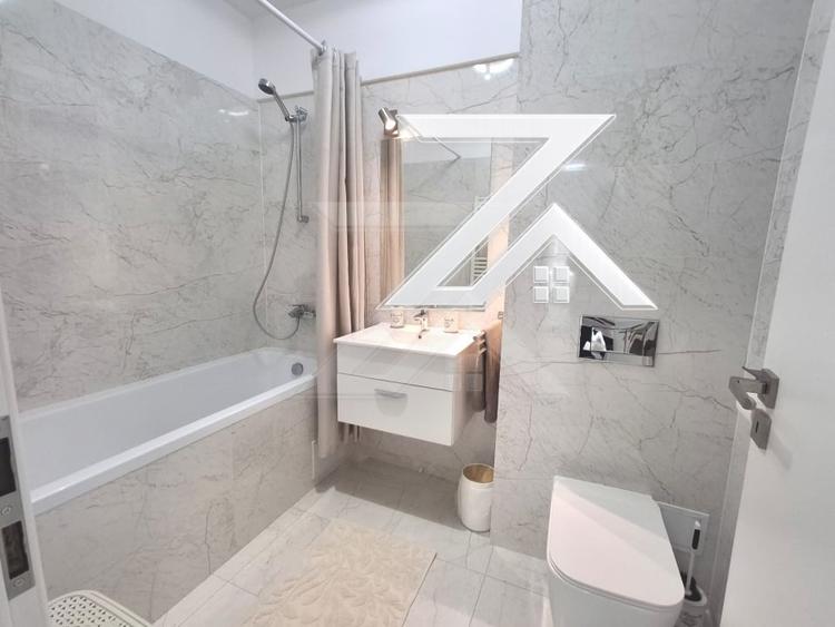 Apartament cu 3 camere decomandat, mobilat în Calea București