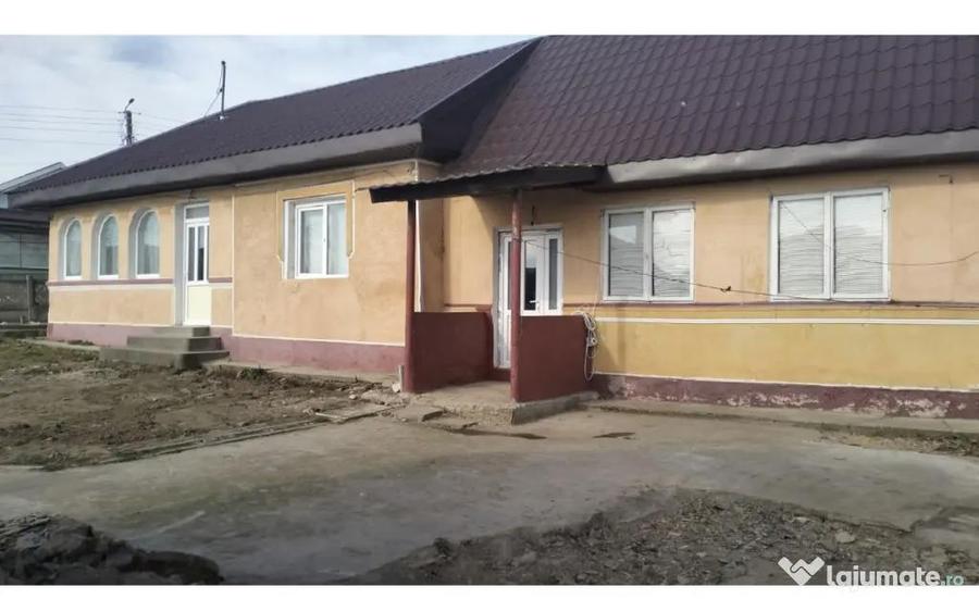 Casă cu 7 camere în Borcea