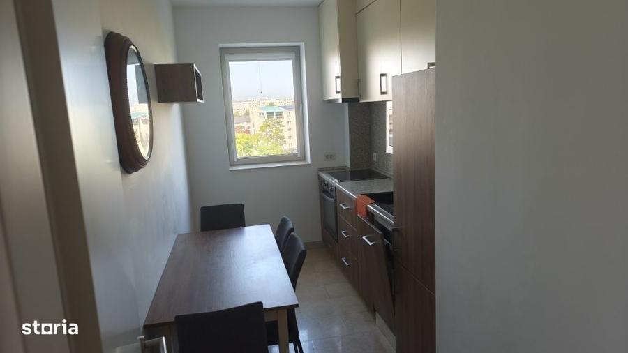 Apartament cu 3 camere decomandat în 1 Mai