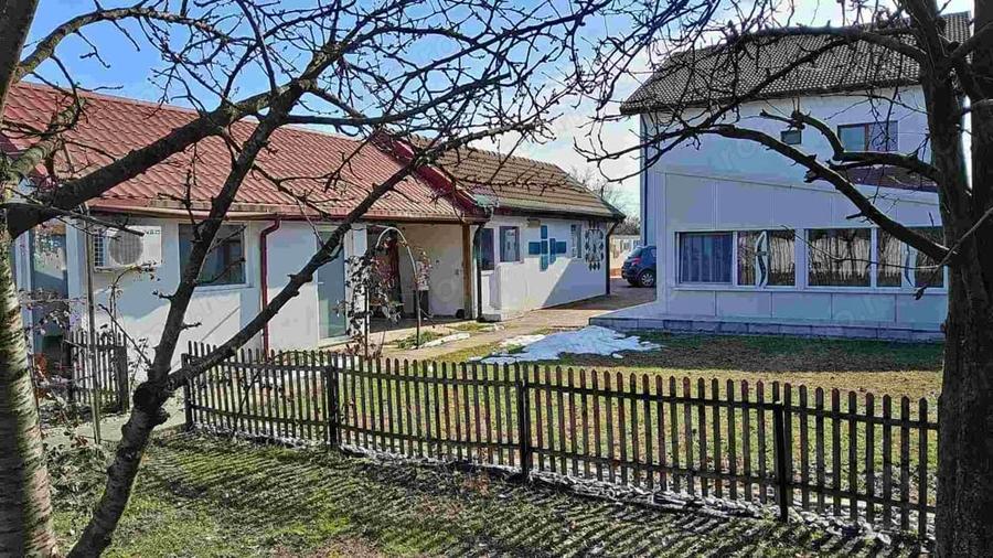 Casă cu 7 camere cu Teren 1300 Mp în Cornetu