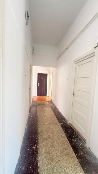 Apartament cu 3 camere decomandat în Orașul Vechi