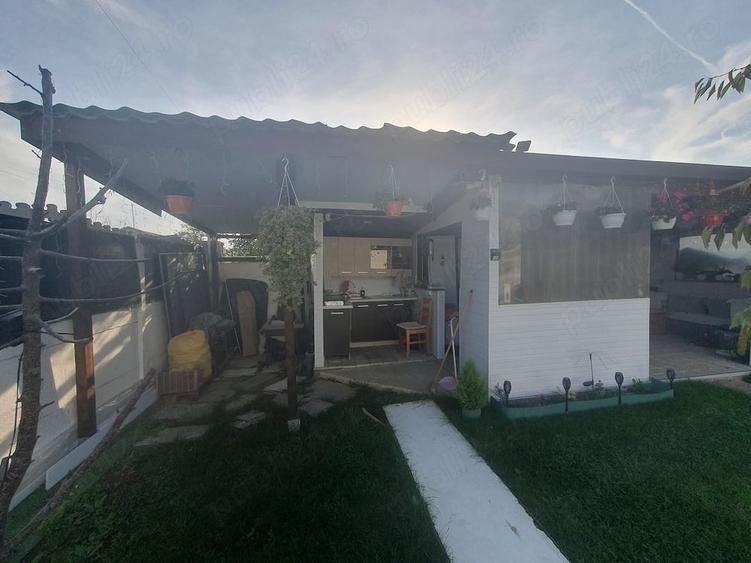 Casă cu 3 camere cu Teren 350 Mp în Borăscu