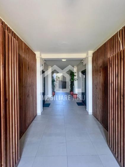 Apartament cu 3 camere semidecomandat în Jucu de Mijloc