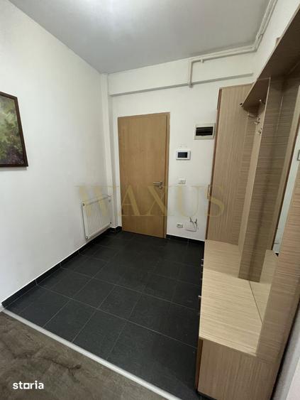 Apartament cu 3 camere, mobilat în Central
