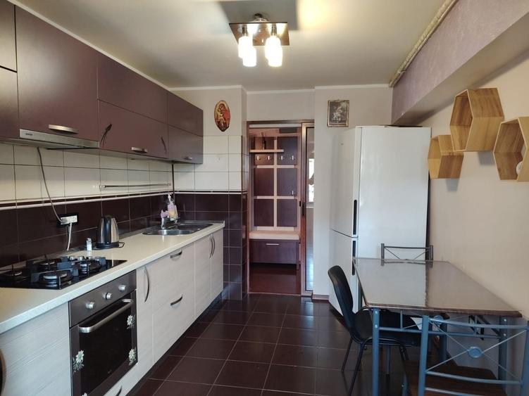 Inchiriez apartament  camere Tiglina 1. - 1