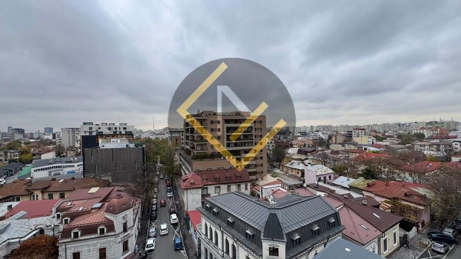 Apartament cu 3 camere decomandat în Dacia