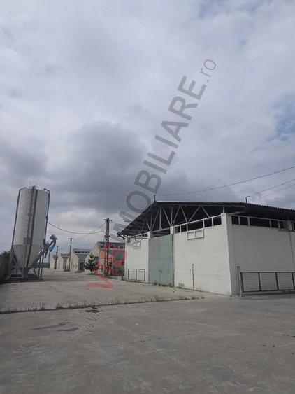 Spațiu comercial, de 25,000 mp, în Central