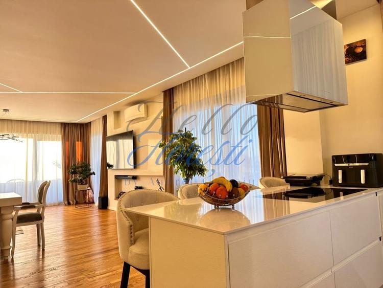 Penthouse cu 7 camere semidecomandat, mobilat în Bună Ziua